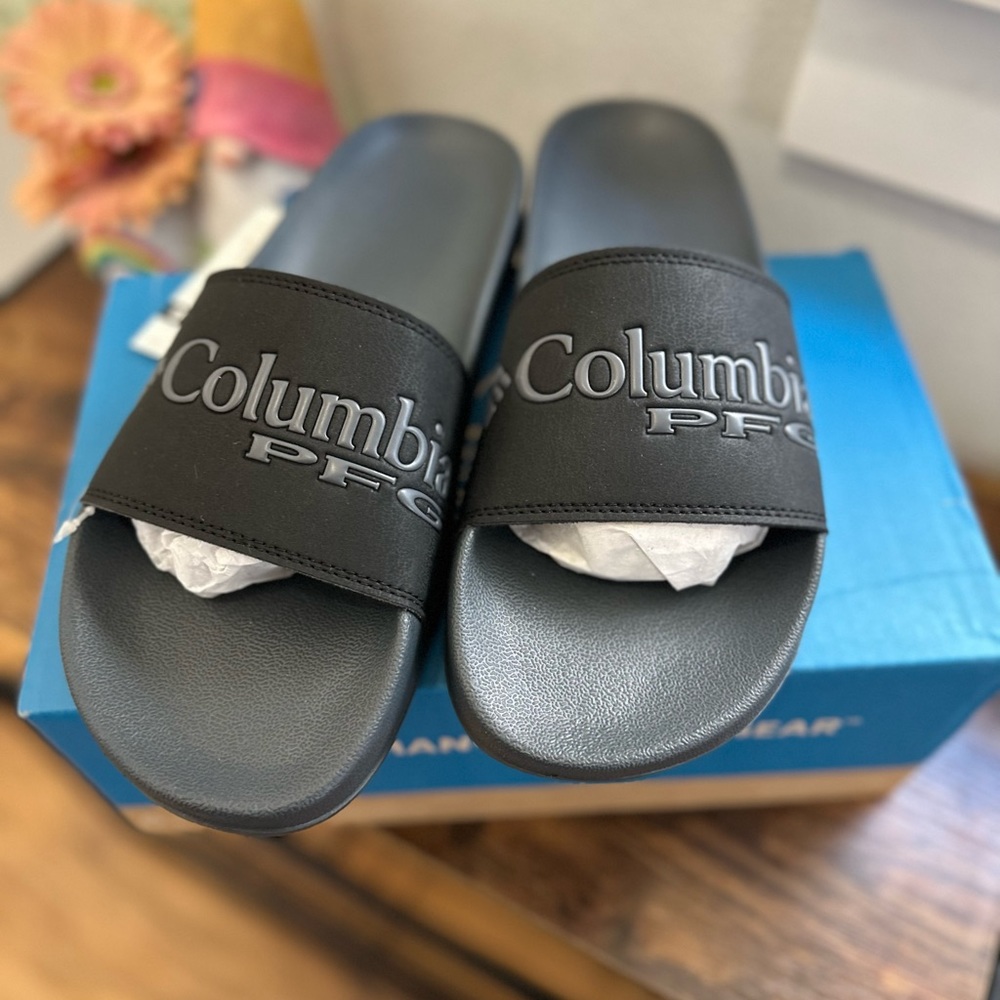 Columbia women's slippers
